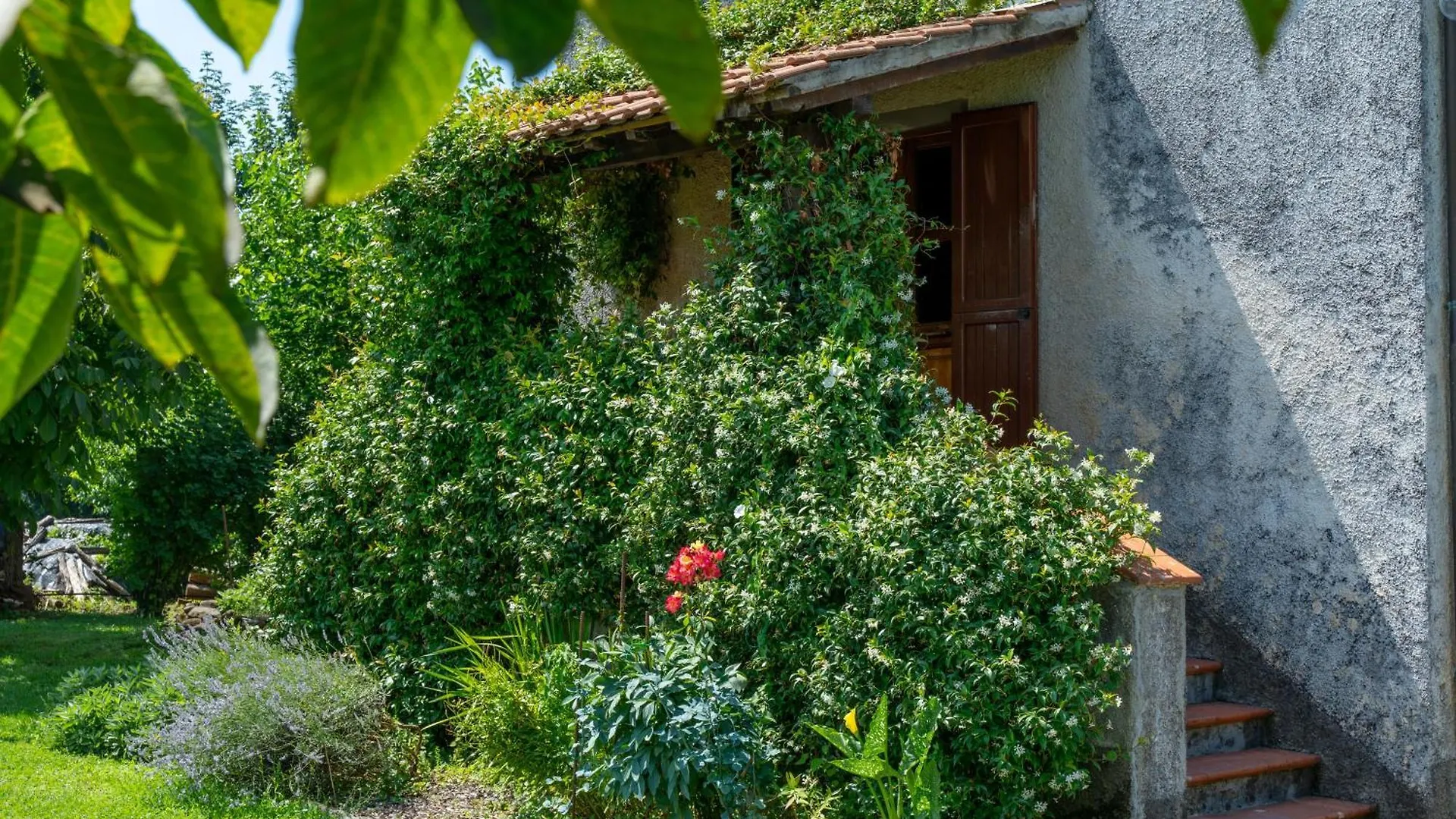 Al Maneggio - Tuscan Farmhouse Barga 0*,